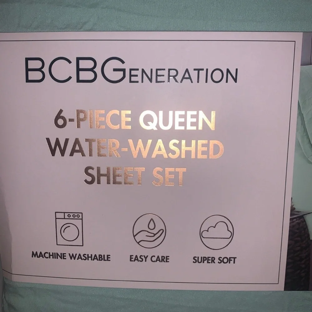 BCBGeneration Mint Green Queen Sheet Set